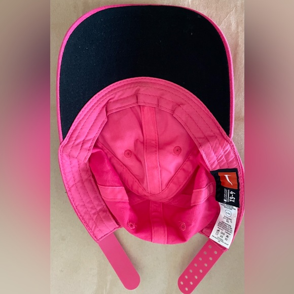 NIKE women’s size 4-6x Hot Pink adjustable cap. - Picture 3 of 10